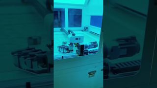 6 人の作業員から 1 台の機械へ – 50,000 個/日