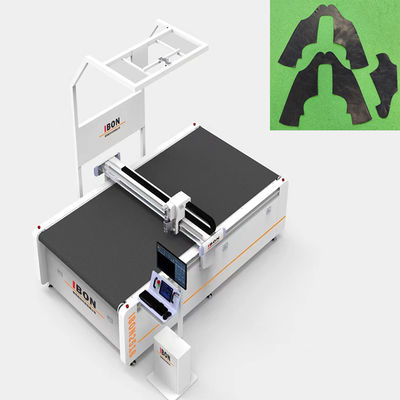 良い値段 50Hz パーソナライズされたCNC振動ナイフ切断機 1600mm x 2500mm 革のための作業サイズ オンライン