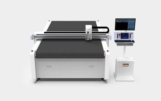 良い値段 60MM CNC革切断機 60mm/s - 2200mm/s 靴上部切断機 オンライン