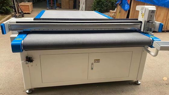 良い値段 自動カーシートカバー切断機 電動カーマット切断機 50Hz オンライン